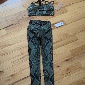 🆕🆕 Niyama Sol Bra and Leggings SET